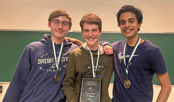 Photo of 3 students