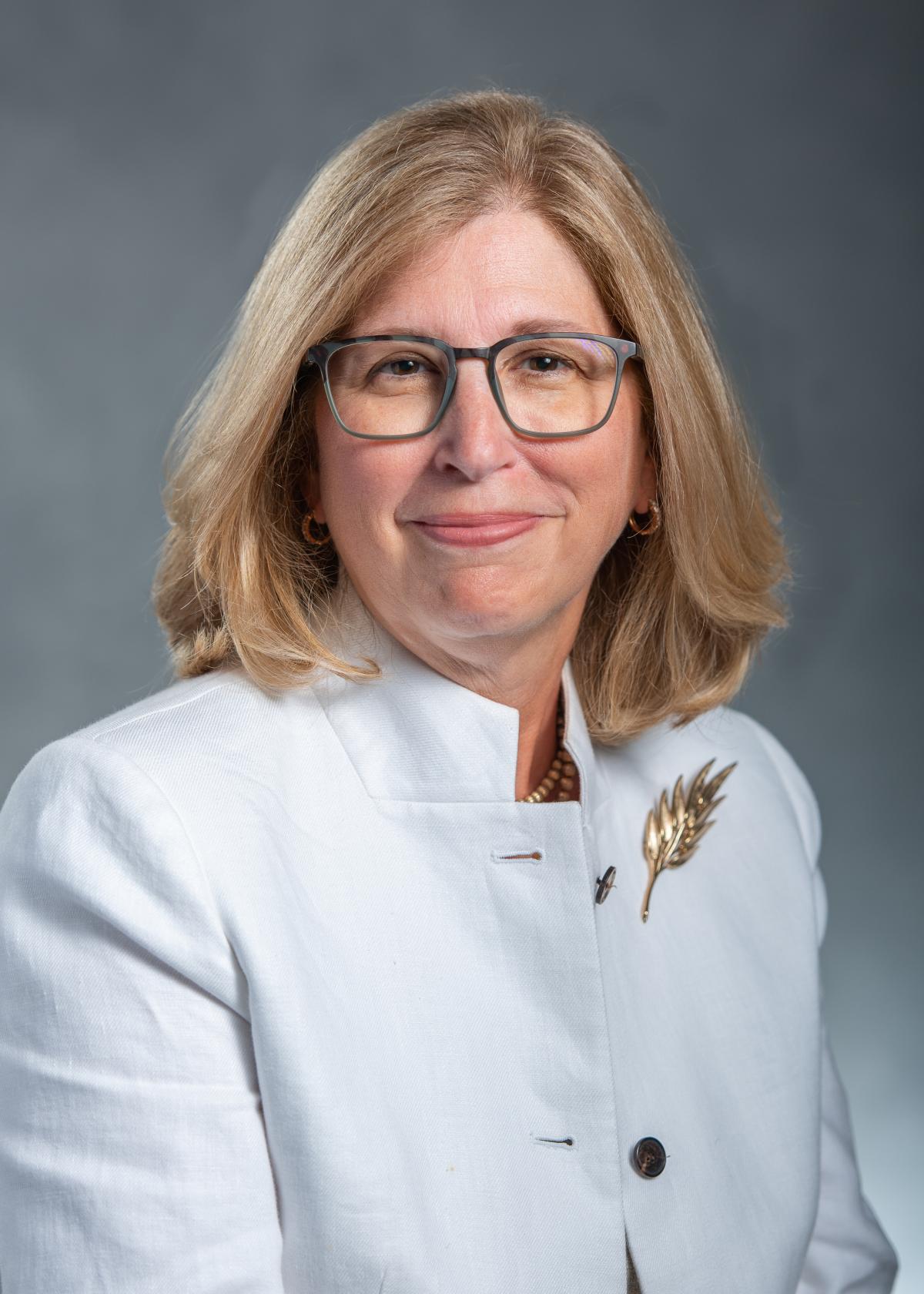Professional Headshot of Teresa Woodruff