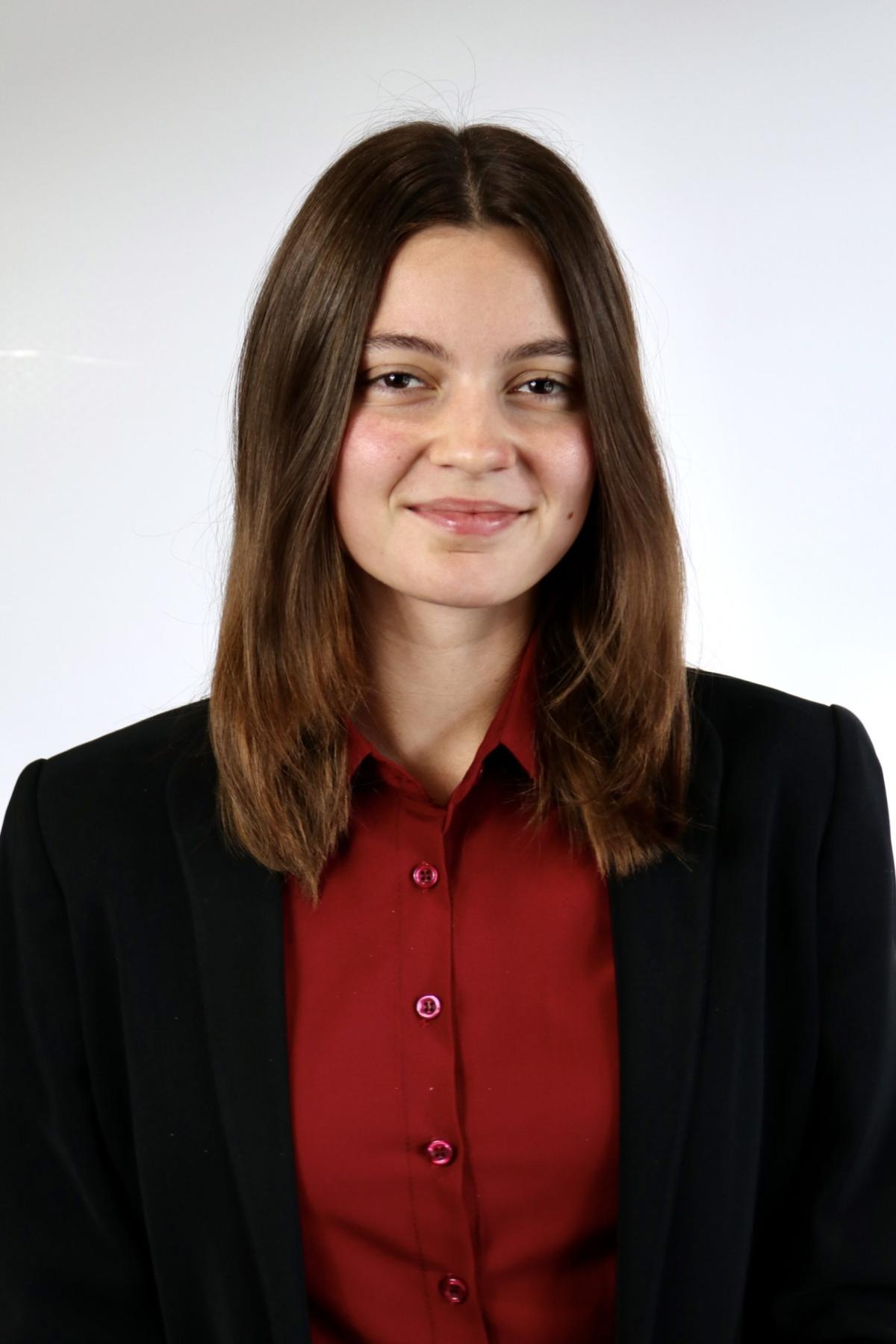 Professional Headshot of Samantha Schulte