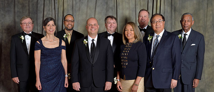 2022 Alumni Awards group with Leo Kempel