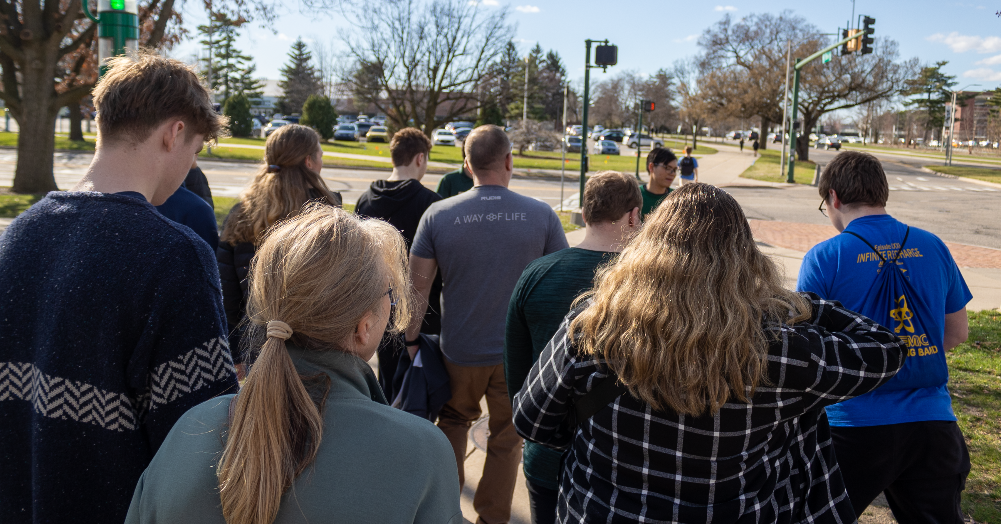 Students and parents walking on an Engineering Tour