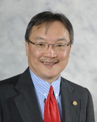 Professional Headshot of Andrew Kim