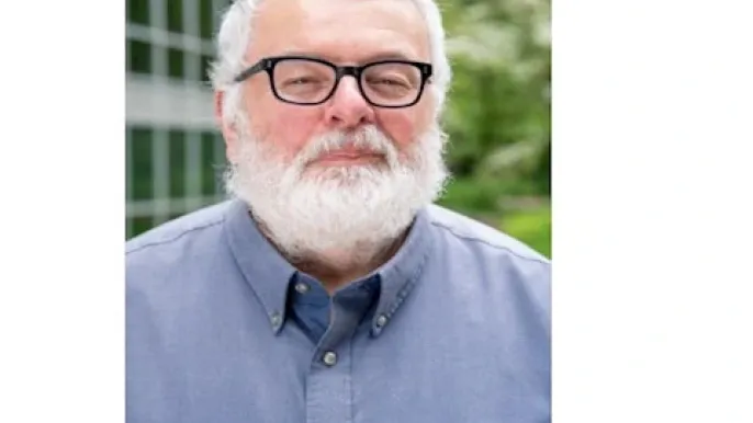 Thanking: Tom Volkening