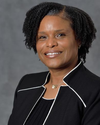 Professional Headshot of Shanelle Foster