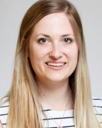 Professional Headshot of Shannon Nicley