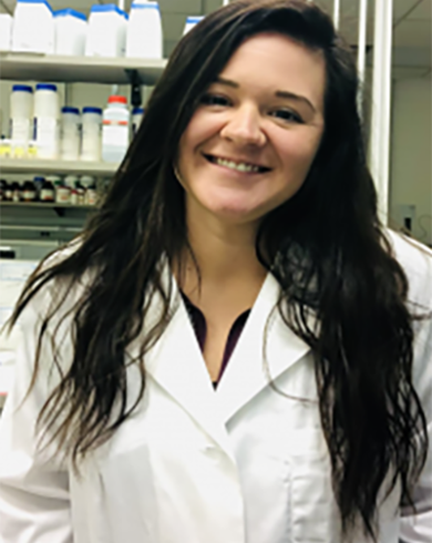 Professional Headshot of Nicole Shriner