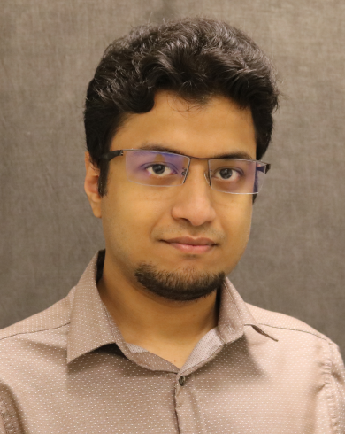 Professional Headshot of Anik Momtaz