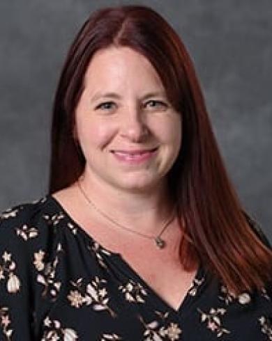 Professional Headshot of Lisa Clark