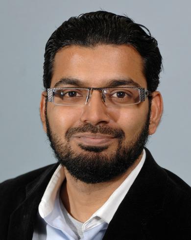 Professional Headshot of Mahmoodul Haq
