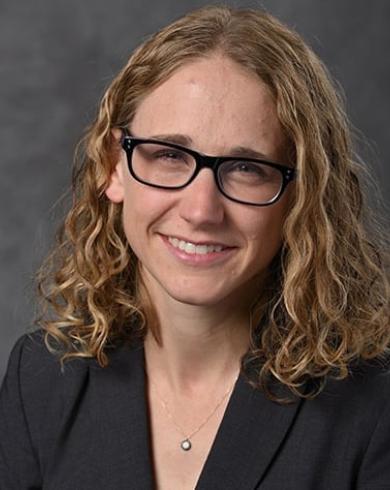 Professional Headshot of Kristen Cetin