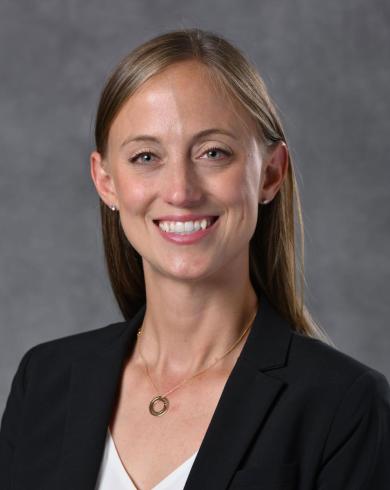 Professional Headshot of Maggie Williams