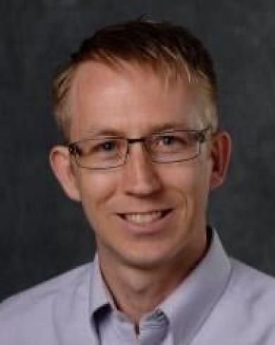 Professional Headshot of Geoffrey Recktenwald
