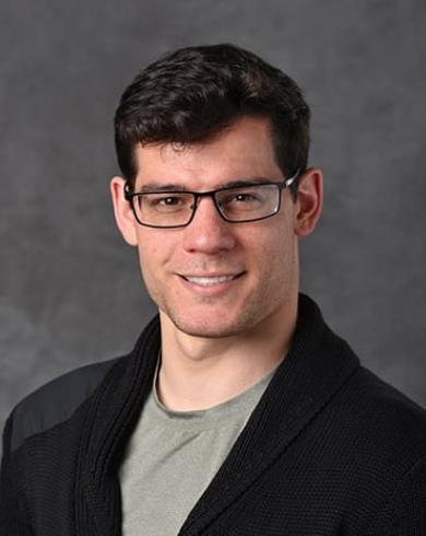Professional Headshot of Justin Scott