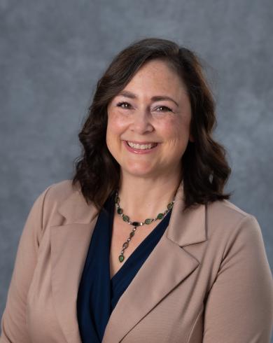 Professional Headshot of Shelly Harbenski