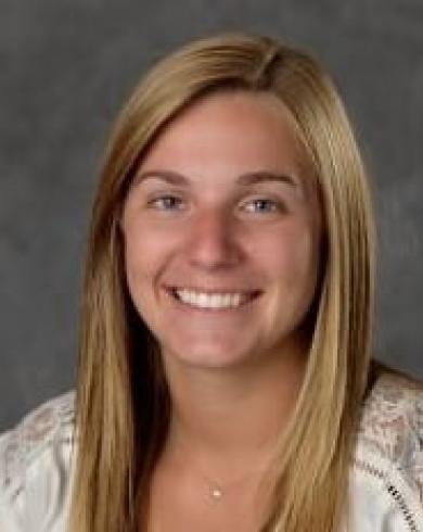 Professional Headshot of Bailey Weber