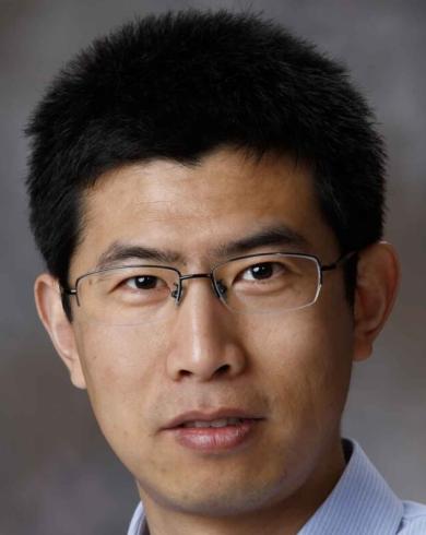 Professional Headshot of Ruiguo Yang