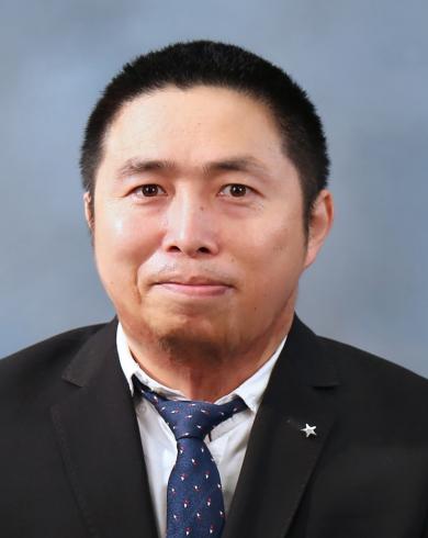 Professional Headshot of Yuzhen Lu