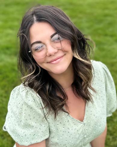 Professional Headshot of Cynthia Hart