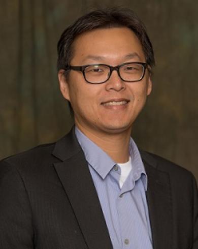 Professional Headshot of Guan-Hua Tu