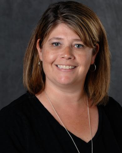 Professional Headshot of Amanda Idema