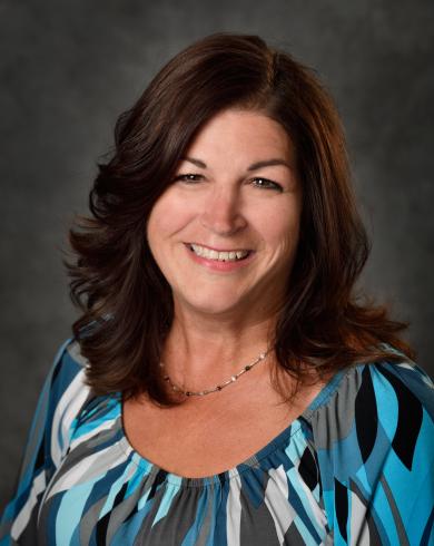 Professional Headshot of Laura Post