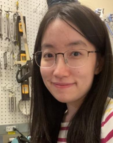 Professional Headshot of Xinyue Liu